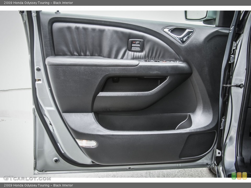 Black Interior Door Panel for the 2009 Honda Odyssey Touring #94962593