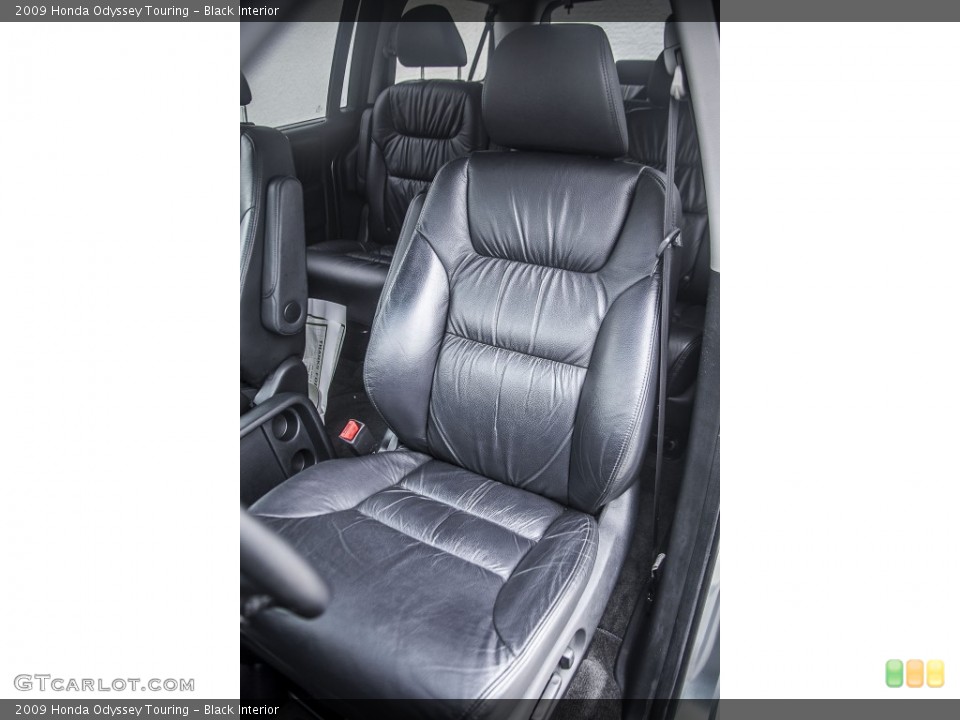 Black Interior Front Seat for the 2009 Honda Odyssey Touring #94962686
