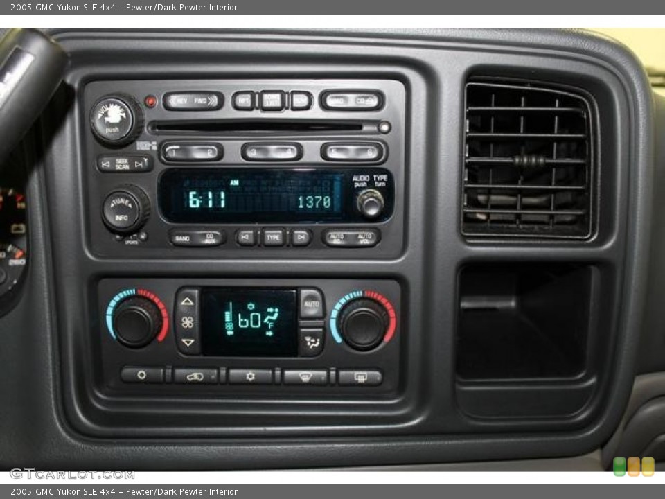 Pewter/Dark Pewter Interior Controls for the 2005 GMC Yukon SLE 4x4 #95038684