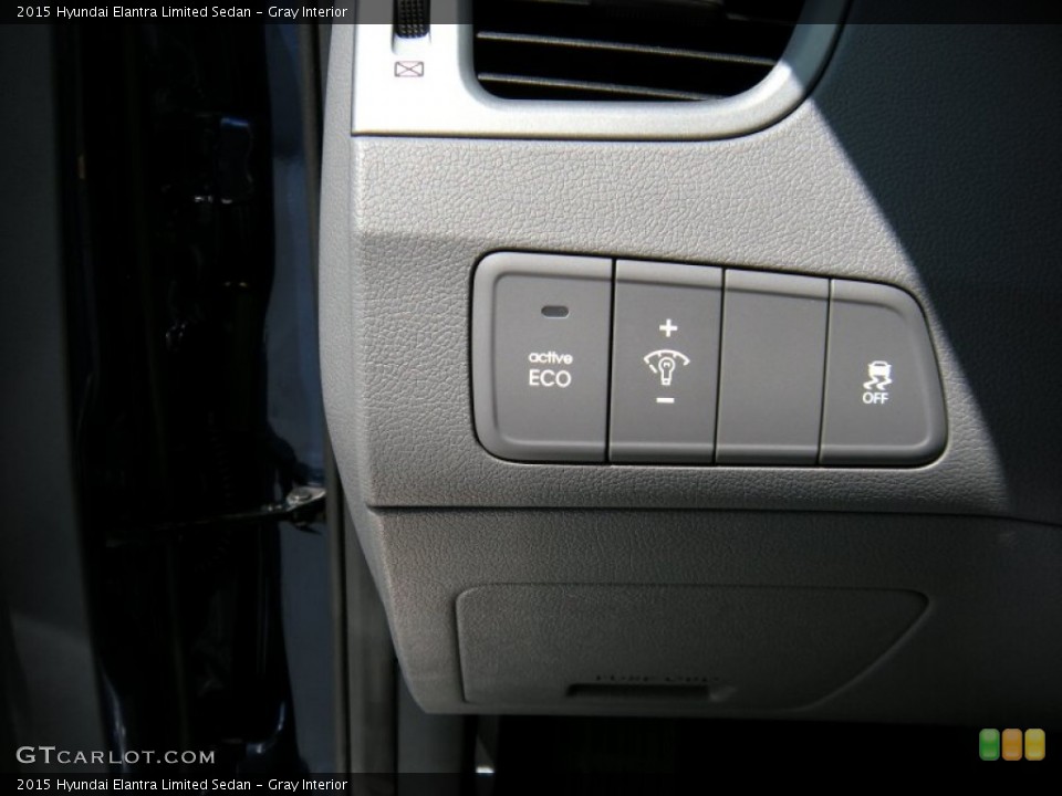 Gray Interior Controls for the 2015 Hyundai Elantra Limited Sedan #95119411