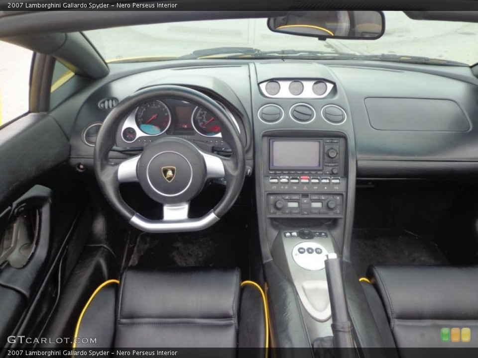 Nero Perseus Interior Dashboard for the 2007 Lamborghini Gallardo Spyder #95123590