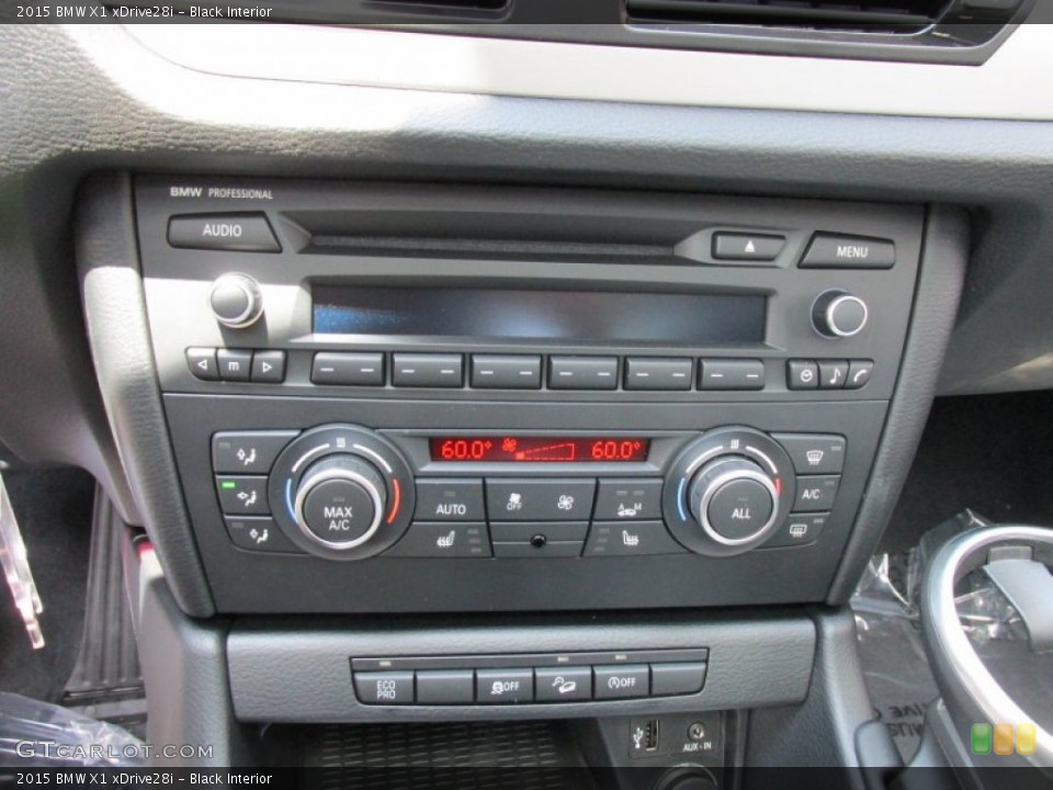 Black Interior Controls for the 2015 BMW X1 xDrive28i #95140142