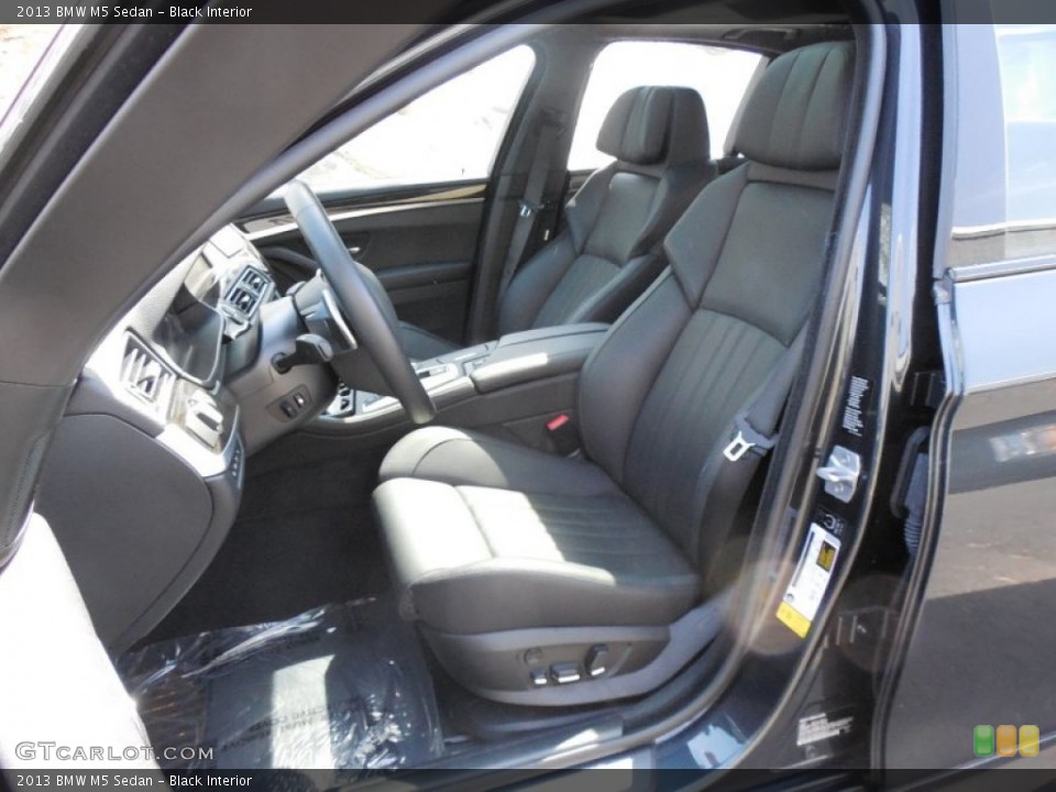 Black Interior Photo for the 2013 BMW M5 Sedan #95155931