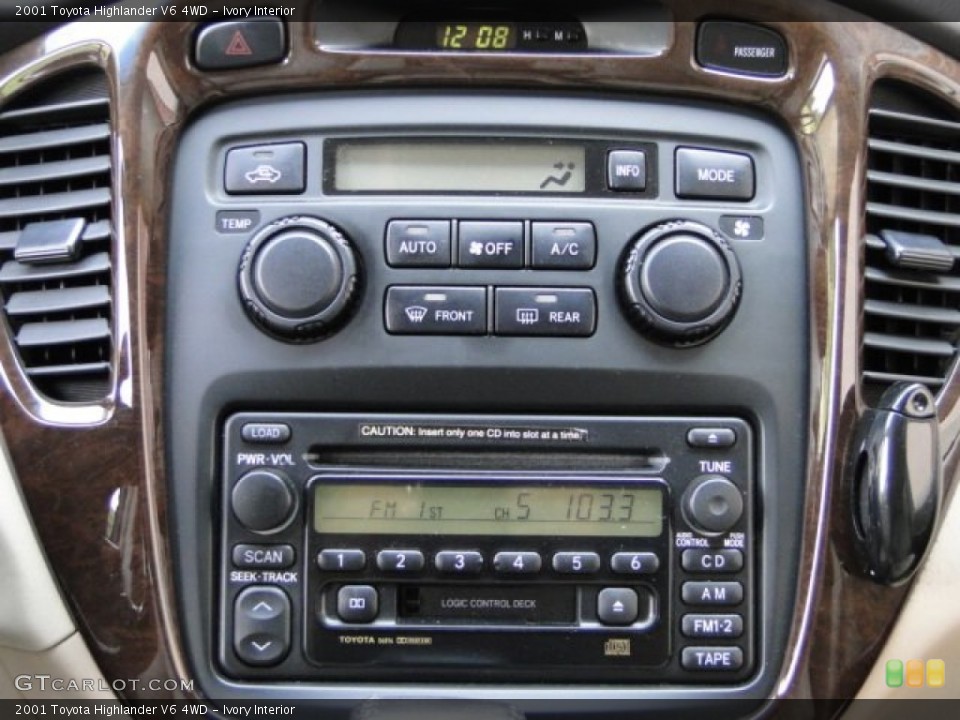 Ivory Interior Controls for the 2001 Toyota Highlander V6 4WD #95174204