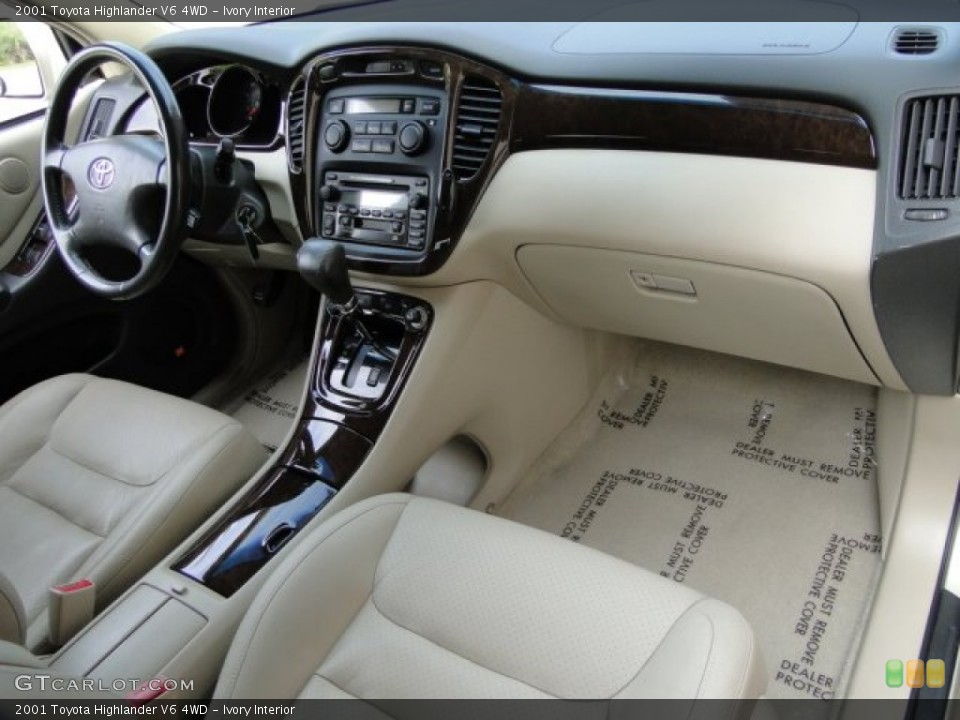 Ivory Interior Photo for the 2001 Toyota Highlander V6 4WD #95174627
