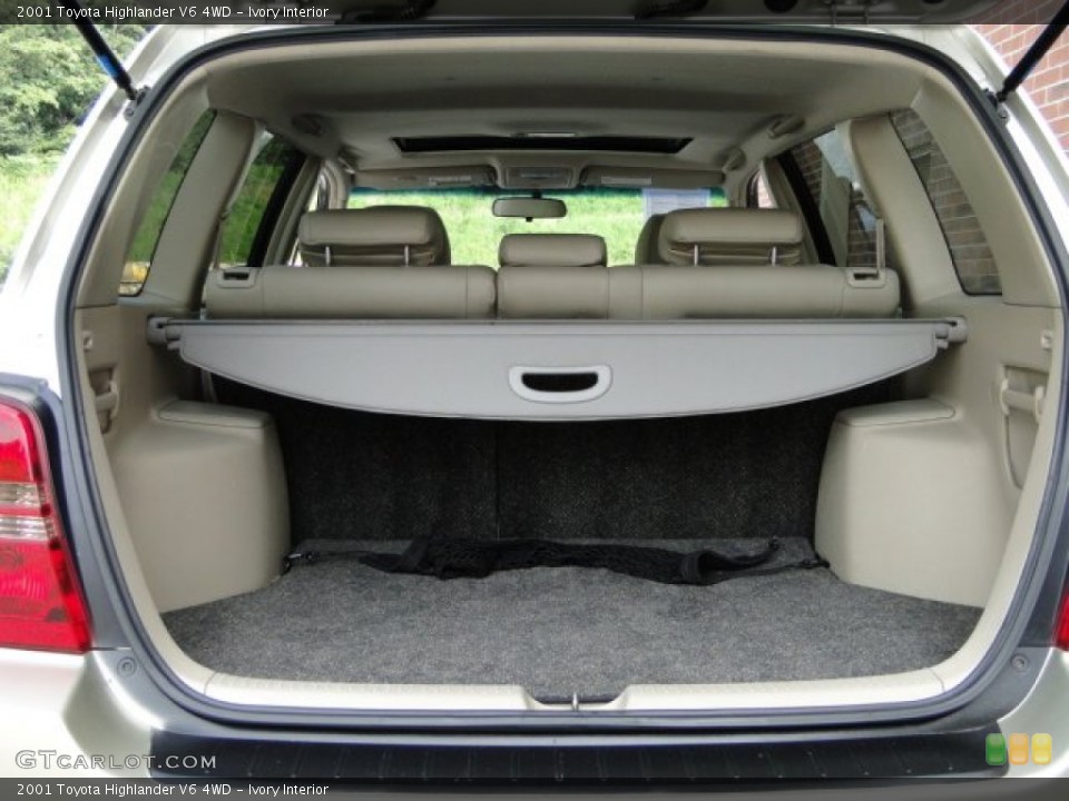Ivory Interior Trunk for the 2001 Toyota Highlander V6 4WD #95174672
