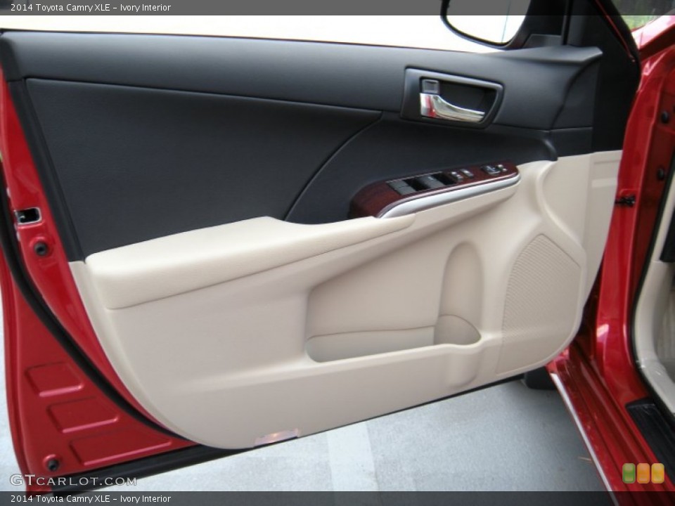 Ivory Interior Door Panel for the 2014 Toyota Camry XLE #95215755