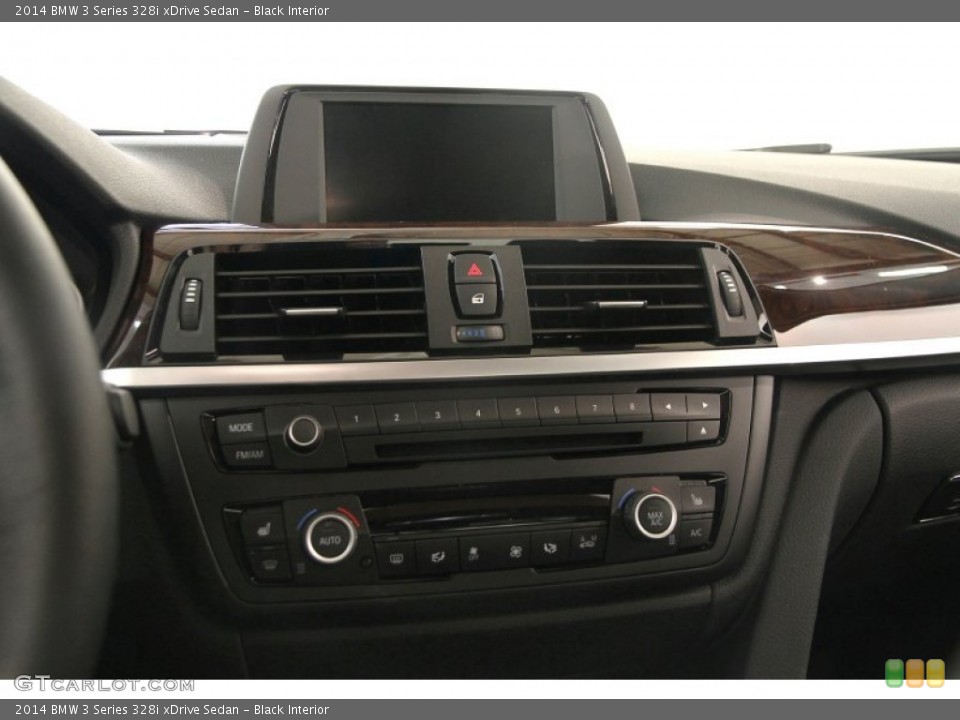 Black Interior Controls for the 2014 BMW 3 Series 328i xDrive Sedan #95240124
