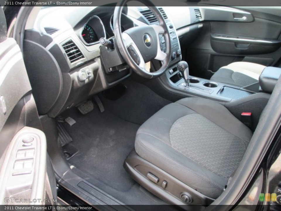Ebony/Ebony Interior Photo for the 2011 Chevrolet Traverse LT #95241297