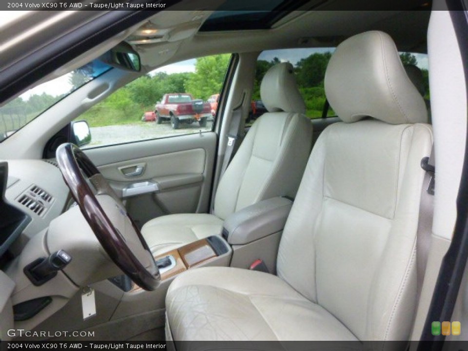 Taupe/Light Taupe Interior Photo for the 2004 Volvo XC90 T6 AWD #95260746