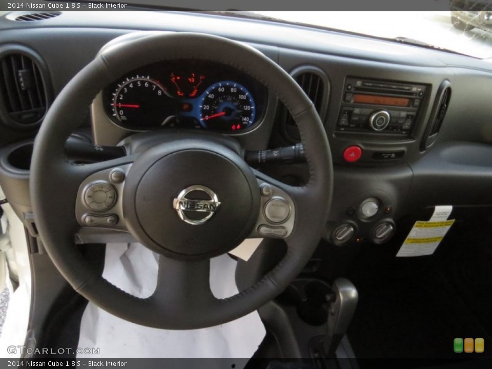 Black Interior Dashboard for the 2014 Nissan Cube 1.8 S #95271414