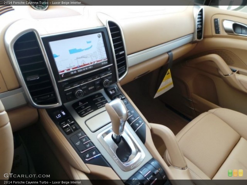 Luxor Beige Interior Controls for the 2014 Porsche Cayenne Turbo #95290572