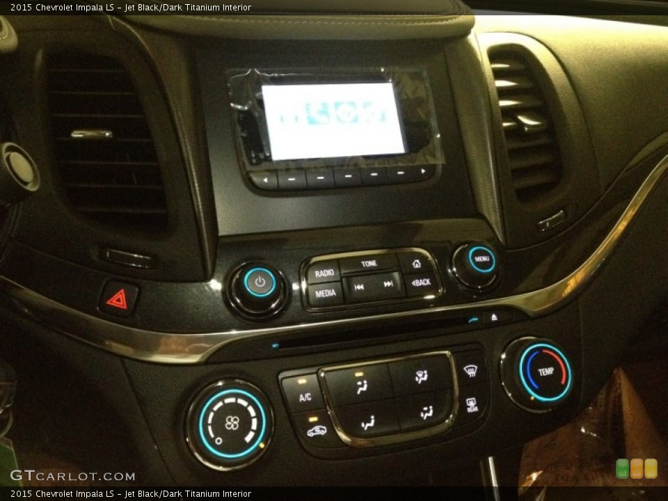 Jet Black/Dark Titanium Interior Controls for the 2015 Chevrolet Impala LS #95309158