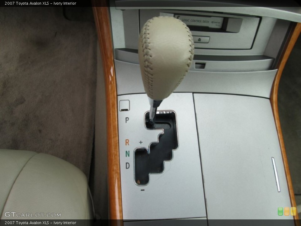 Ivory Interior Transmission for the 2007 Toyota Avalon XLS #95360300