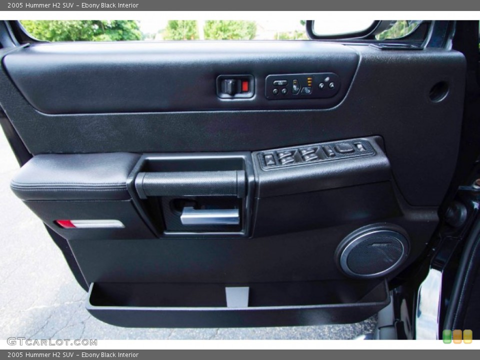 Ebony Black Interior Door Panel for the 2005 Hummer H2 SUV #95360675