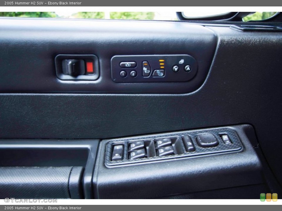 Ebony Black Interior Controls for the 2005 Hummer H2 SUV #95360693