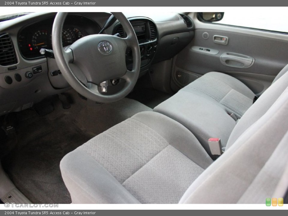 Gray Interior Photo for the 2004 Toyota Tundra SR5 Access Cab #95369807