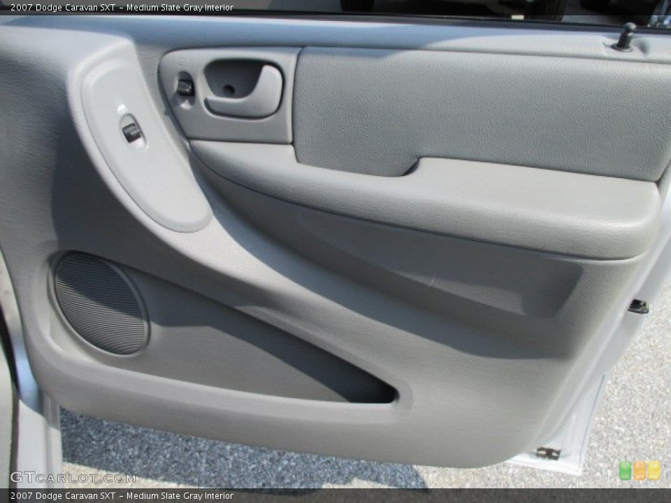 Medium Slate Gray Interior Door Panel for the 2007 Dodge Caravan SXT #95373815