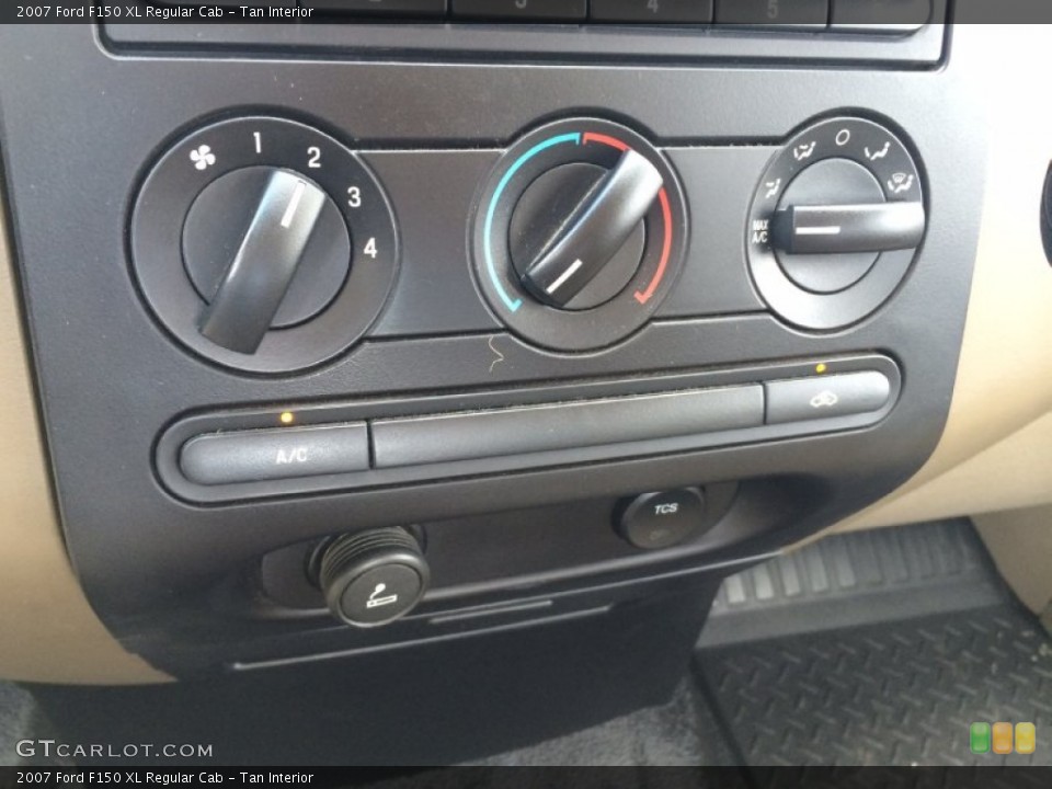 Tan Interior Controls for the 2007 Ford F150 XL Regular Cab #95387000