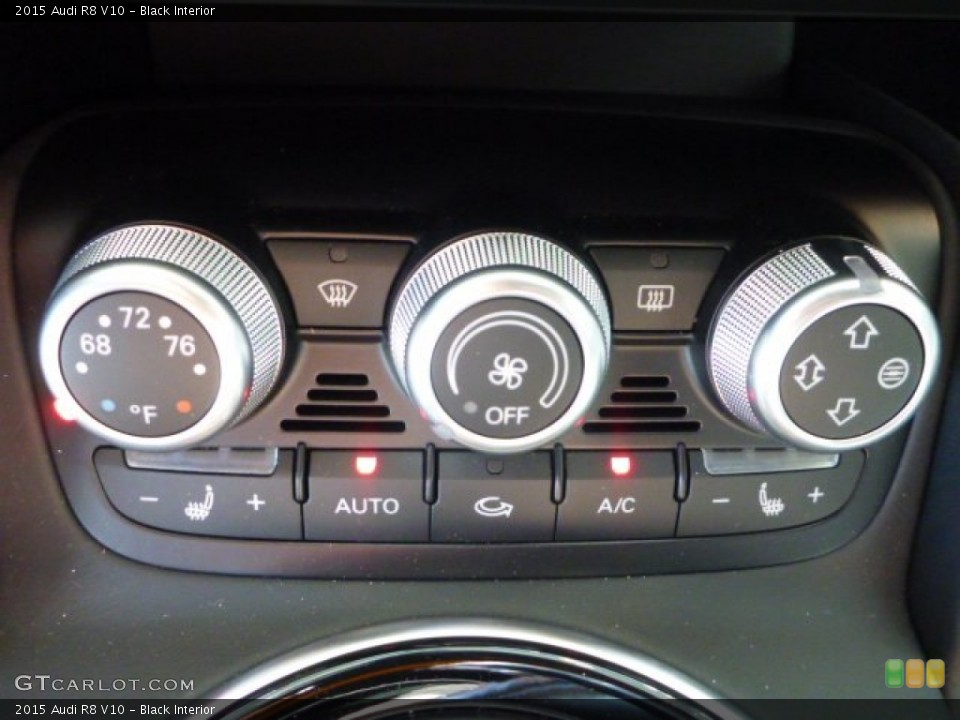 Black Interior Controls for the 2015 Audi R8 V10 #95443437
