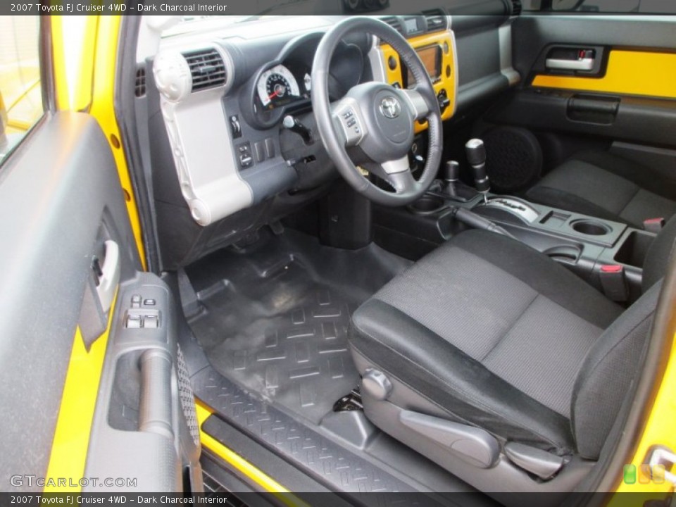 Dark Charcoal Interior Photo for the 2007 Toyota FJ Cruiser 4WD #95451143