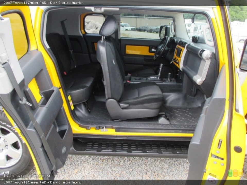 Dark Charcoal Interior Photo for the 2007 Toyota FJ Cruiser 4WD #95451731