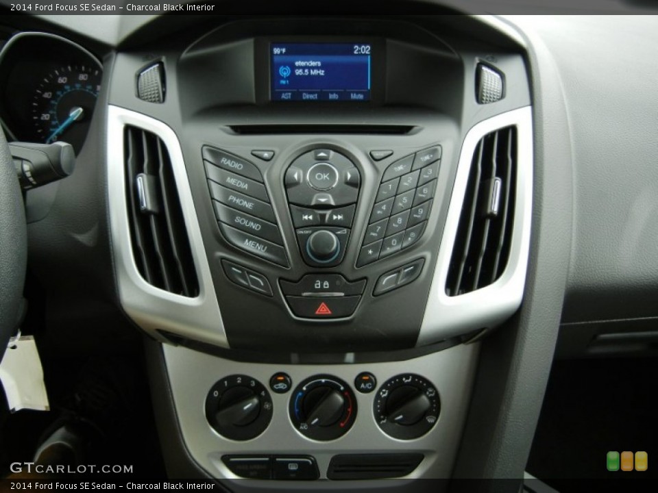 Charcoal Black Interior Controls for the 2014 Ford Focus SE Sedan #95486081