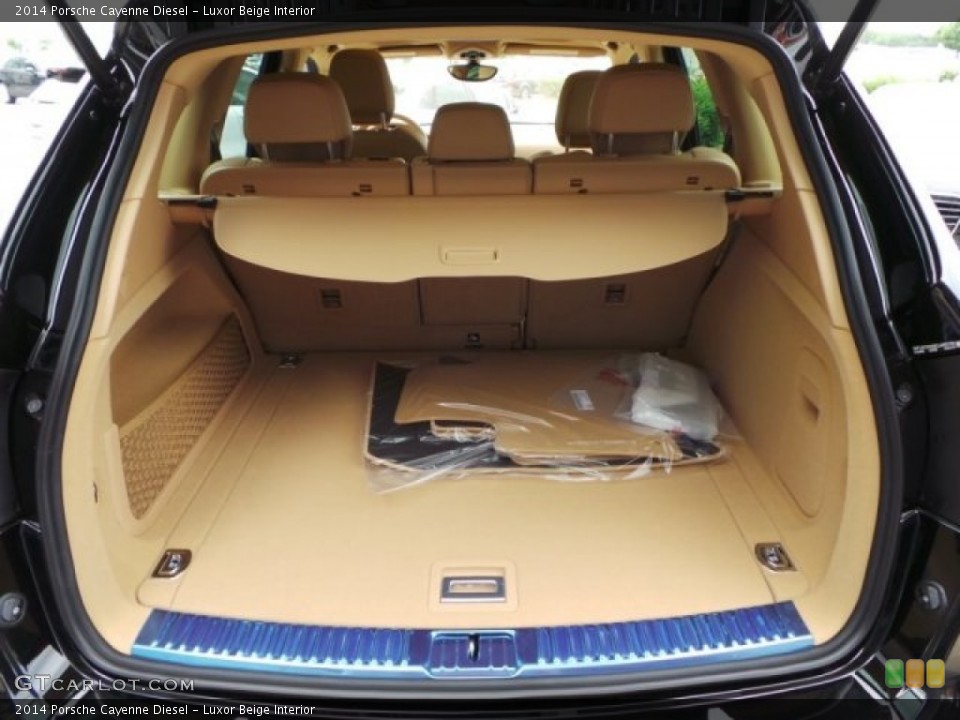 Luxor Beige Interior Trunk for the 2014 Porsche Cayenne Diesel #95507669