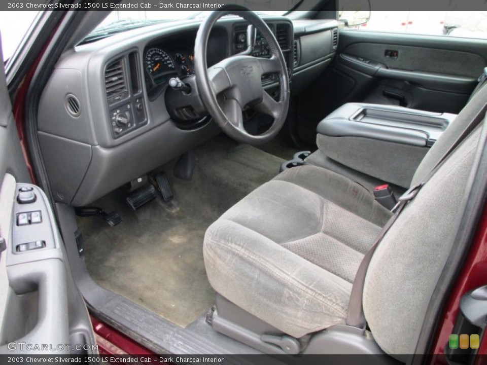 Dark Charcoal Interior Photo for the 2003 Chevrolet Silverado 1500 LS Extended Cab #95549157