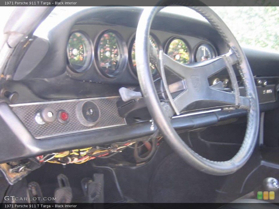 Black Interior Steering Wheel for the 1971 Porsche 911 T Targa #955527