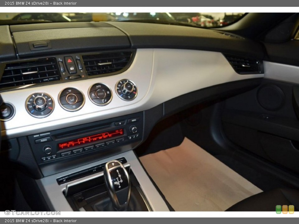 Black Interior Dashboard for the 2015 BMW Z4 sDrive28i #95650179