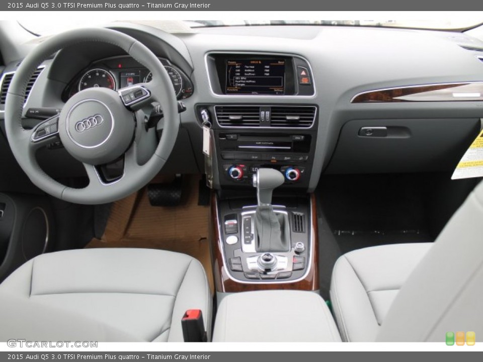 Titanium Gray Interior Dashboard for the 2015 Audi Q5 3.0 TFSI Premium Plus quattro #95652303