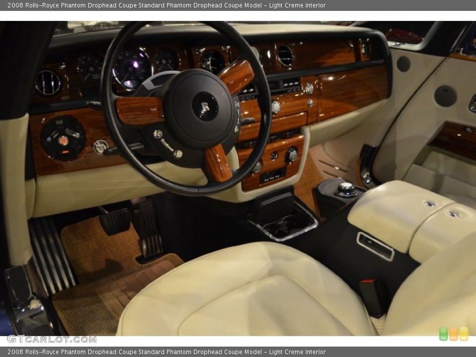 Light Creme Interior Photo for the 2008 Rolls-Royce Phantom Drophead Coupe  #95662030