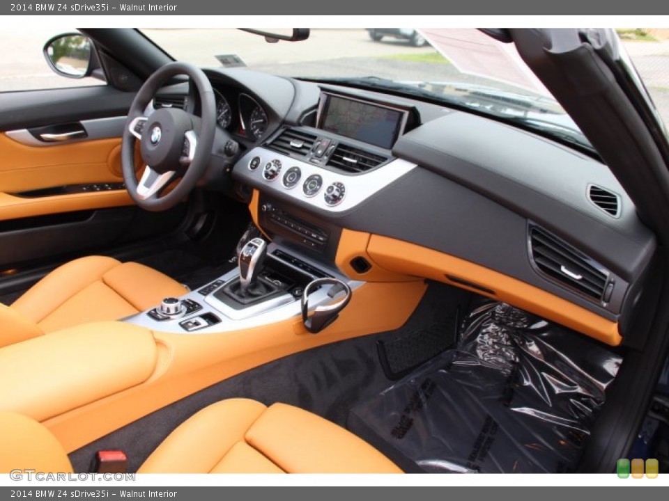 Walnut Interior Dashboard for the 2014 BMW Z4 sDrive35i #95671785