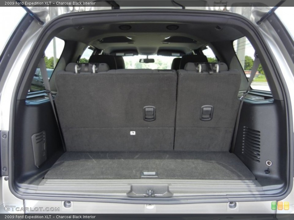 Charcoal Black Interior Trunk for the 2009 Ford Expedition XLT #95680547