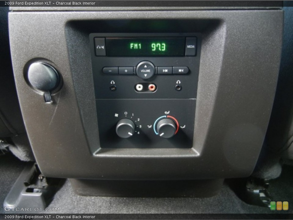 Charcoal Black Interior Controls for the 2009 Ford Expedition XLT #95680710