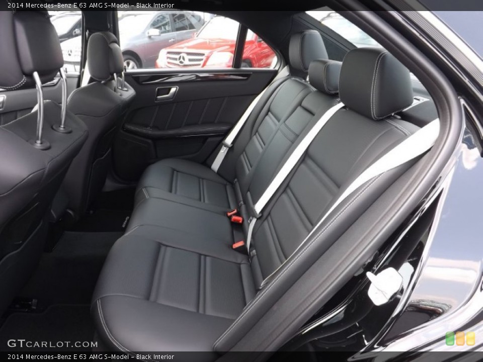 Black Interior Rear Seat for the 2014 Mercedes-Benz E 63 AMG S-Model #95694318