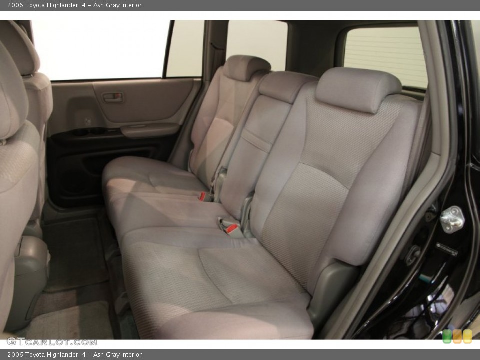 Ash Gray Interior Rear Seat for the 2006 Toyota Highlander I4 #95718446