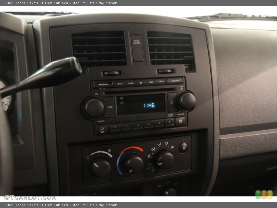 Medium Slate Gray Interior Controls for the 2006 Dodge Dakota ST Club Cab 4x4 #95719865