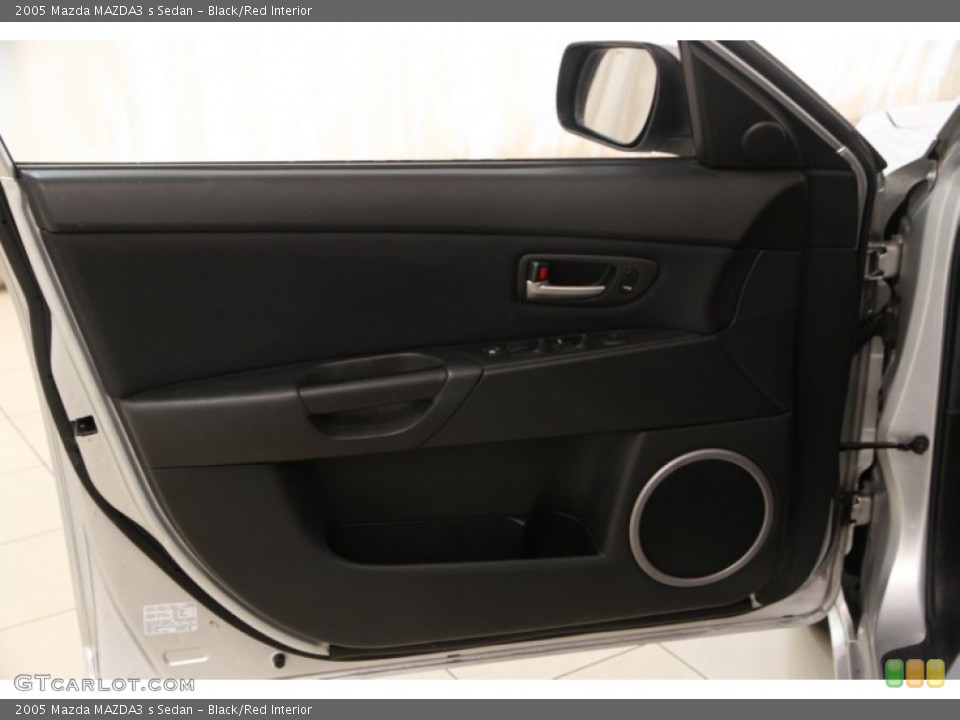 Black/Red Interior Door Panel for the 2005 Mazda MAZDA3 s Sedan #95733647