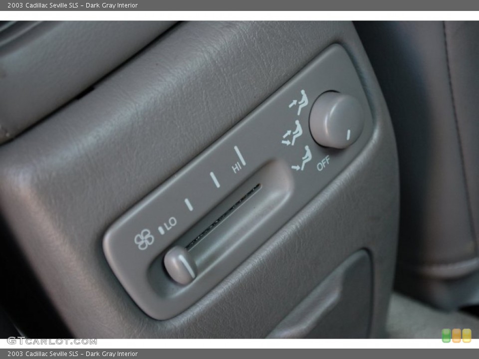 Dark Gray Interior Controls for the 2003 Cadillac Seville SLS #95742869