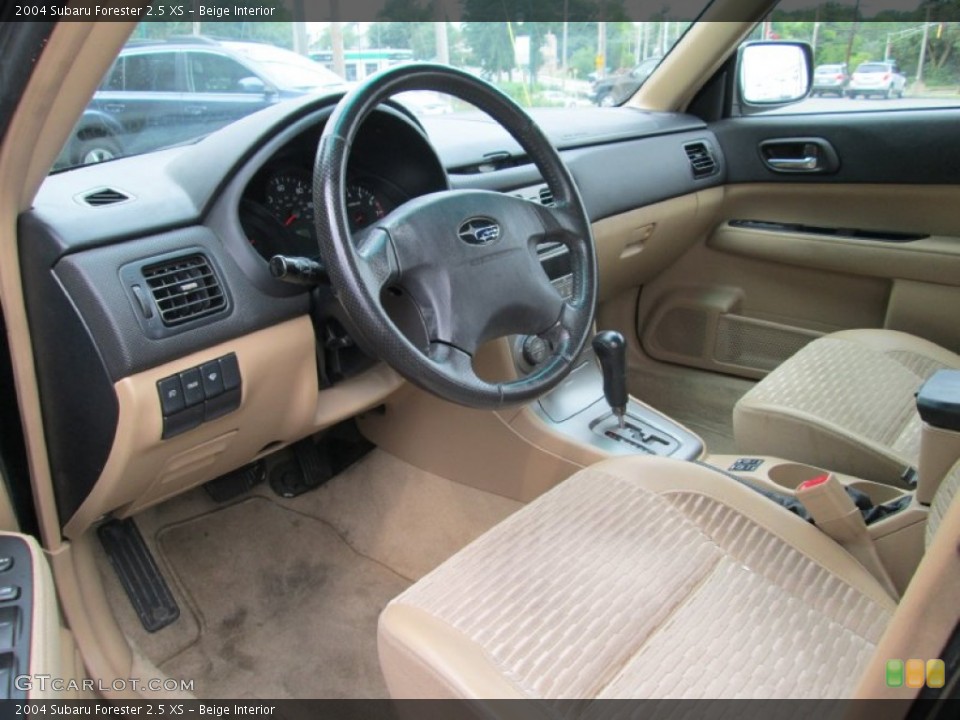 Beige Interior Photo for the 2004 Subaru Forester 2.5 XS #95746177
