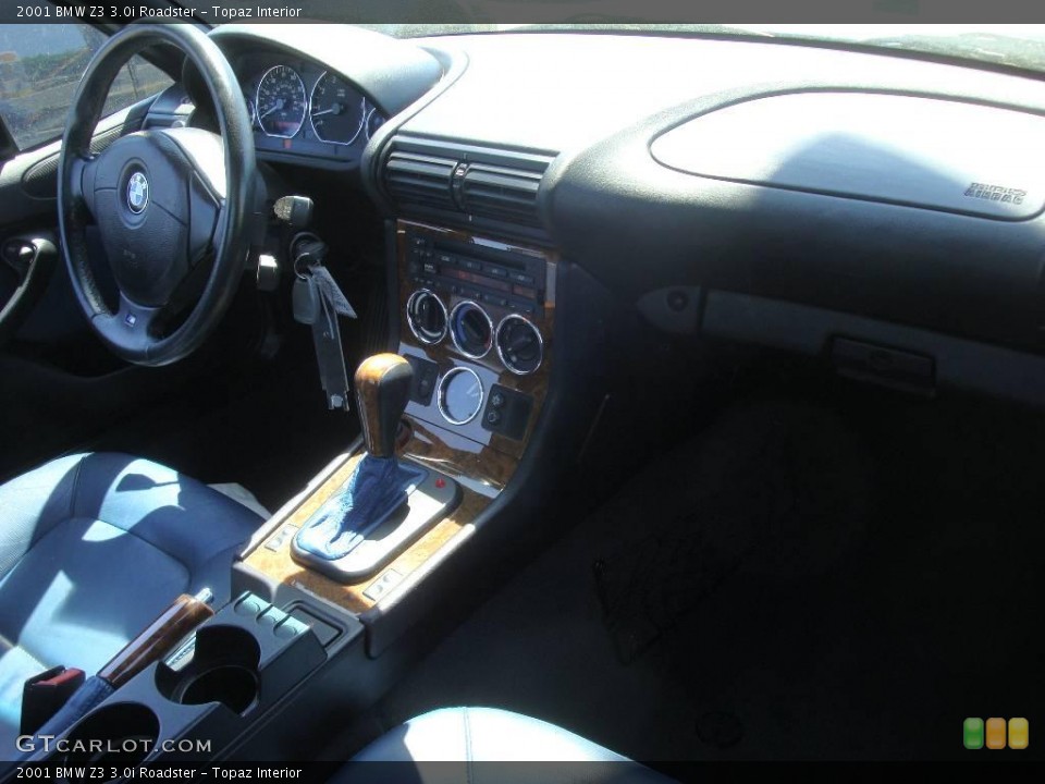 Topaz Interior Dashboard for the 2001 BMW Z3 3.0i Roadster #9575457