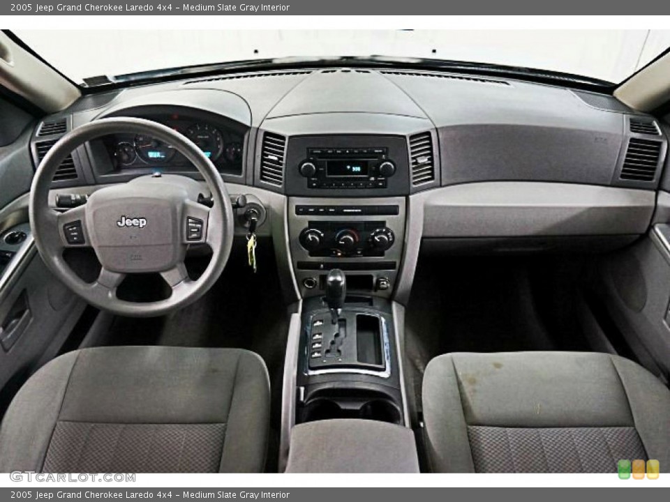 Medium Slate Gray Interior Dashboard for the 2005 Jeep Grand Cherokee Laredo 4x4 #95788389