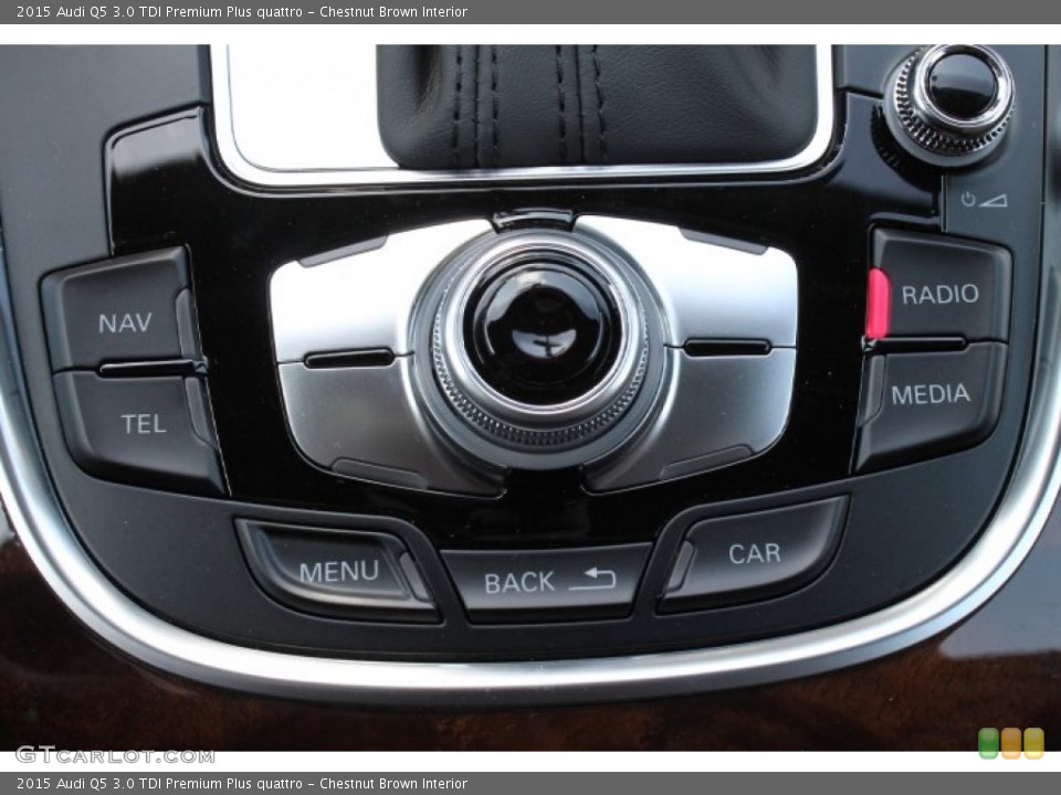Chestnut Brown Interior Controls for the 2015 Audi Q5 3.0 TDI Premium Plus quattro #95828679