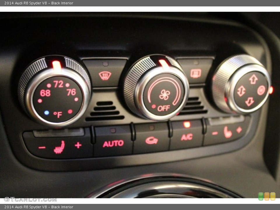 Black Interior Controls for the 2014 Audi R8 Spyder V8 #95840509