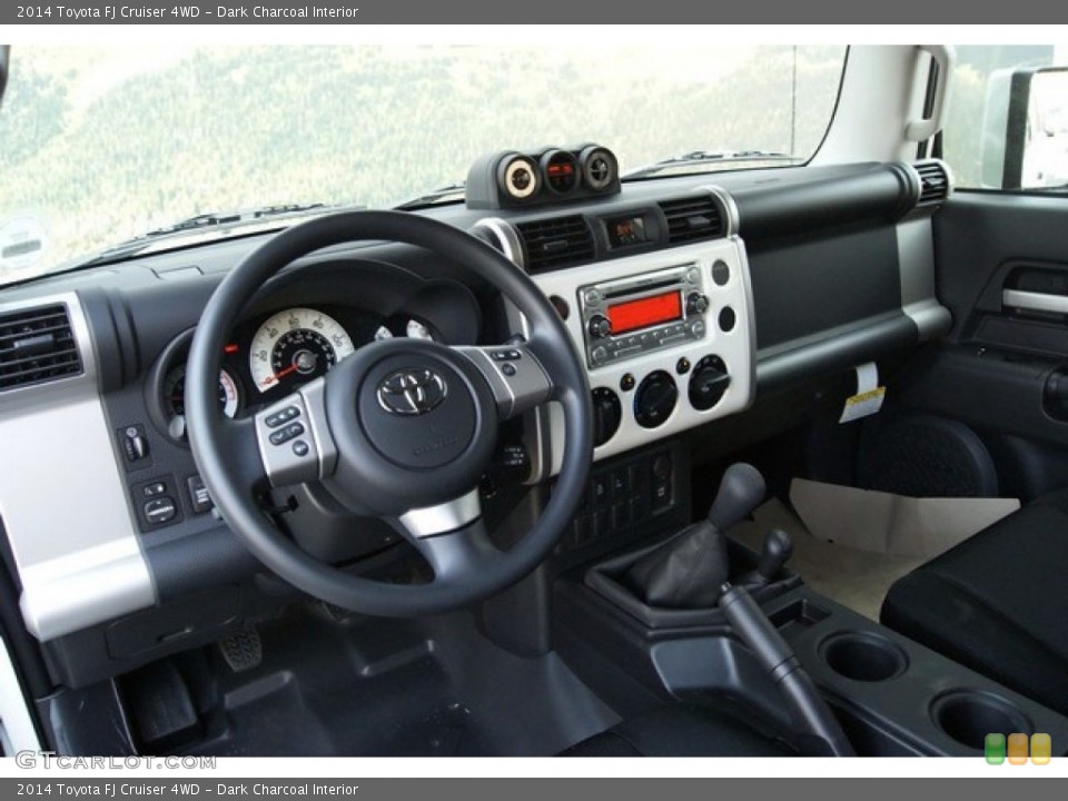 Dark Charcoal Interior Photo for the 2014 Toyota FJ Cruiser 4WD #95842858