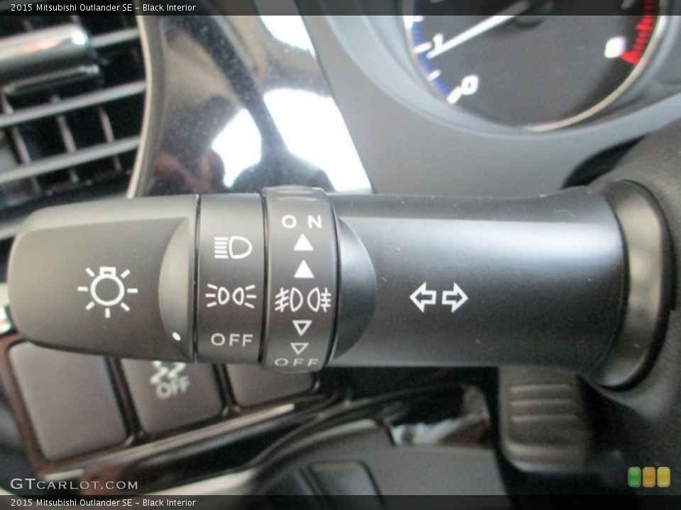 Black Interior Controls for the 2015 Mitsubishi Outlander SE #95877934