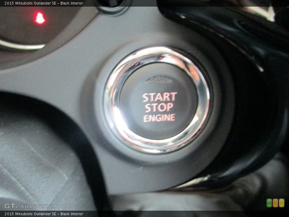 Black Interior Controls for the 2015 Mitsubishi Outlander SE #95878013