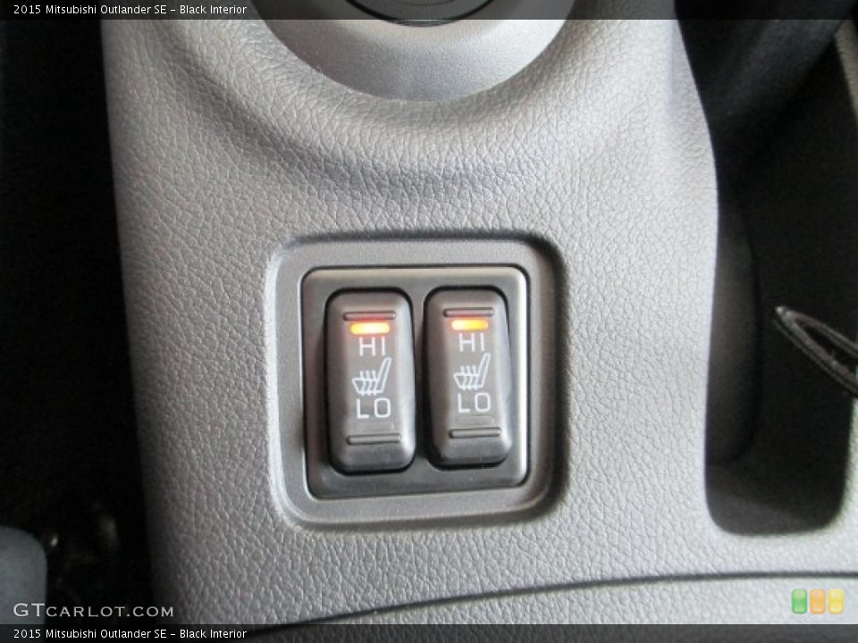 Black Interior Controls for the 2015 Mitsubishi Outlander SE #95878174